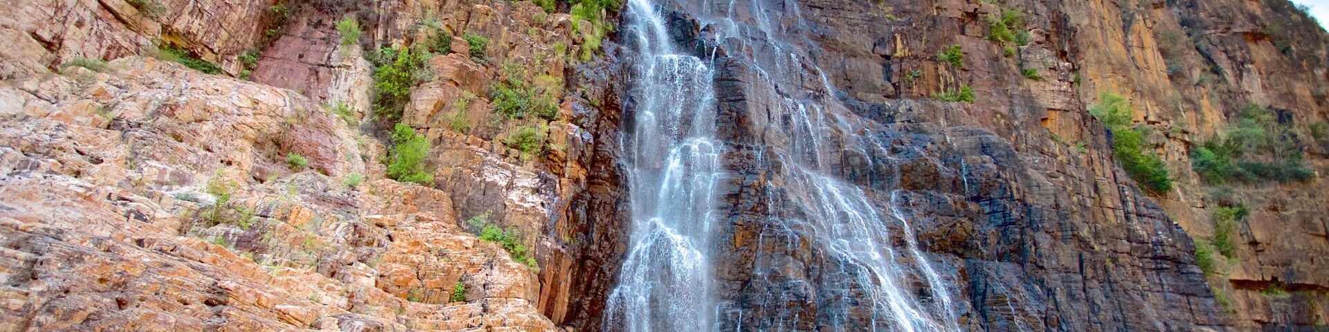 Parque Nacional Kakadu ofreciendo cataratas