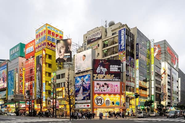 On this corner, you can get quite a few buildings that represent Akhibara. Unfortunately, the sun and clouds didn’t corporate well when I was there.