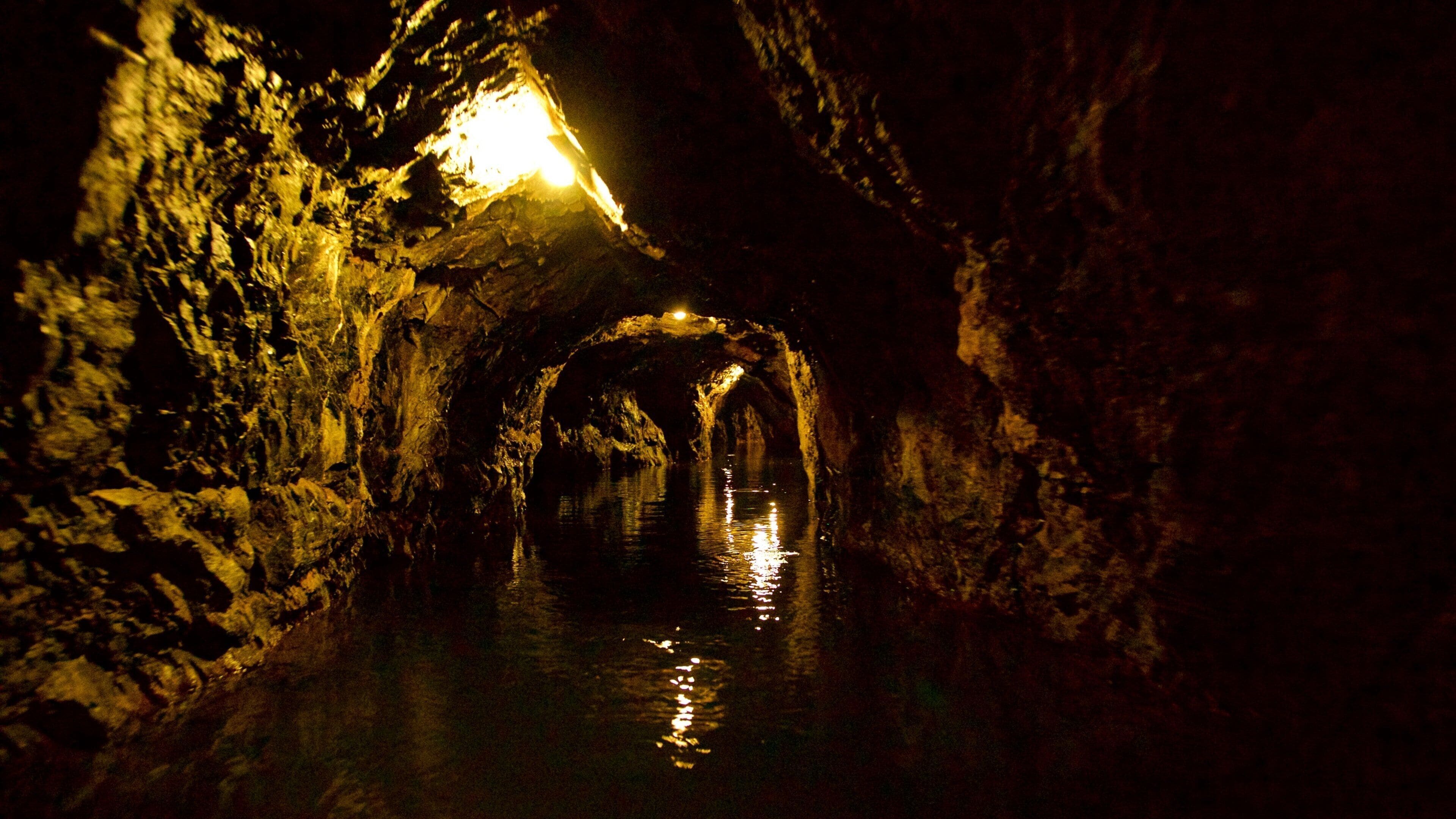 Moravia meridionale mostrando grotte