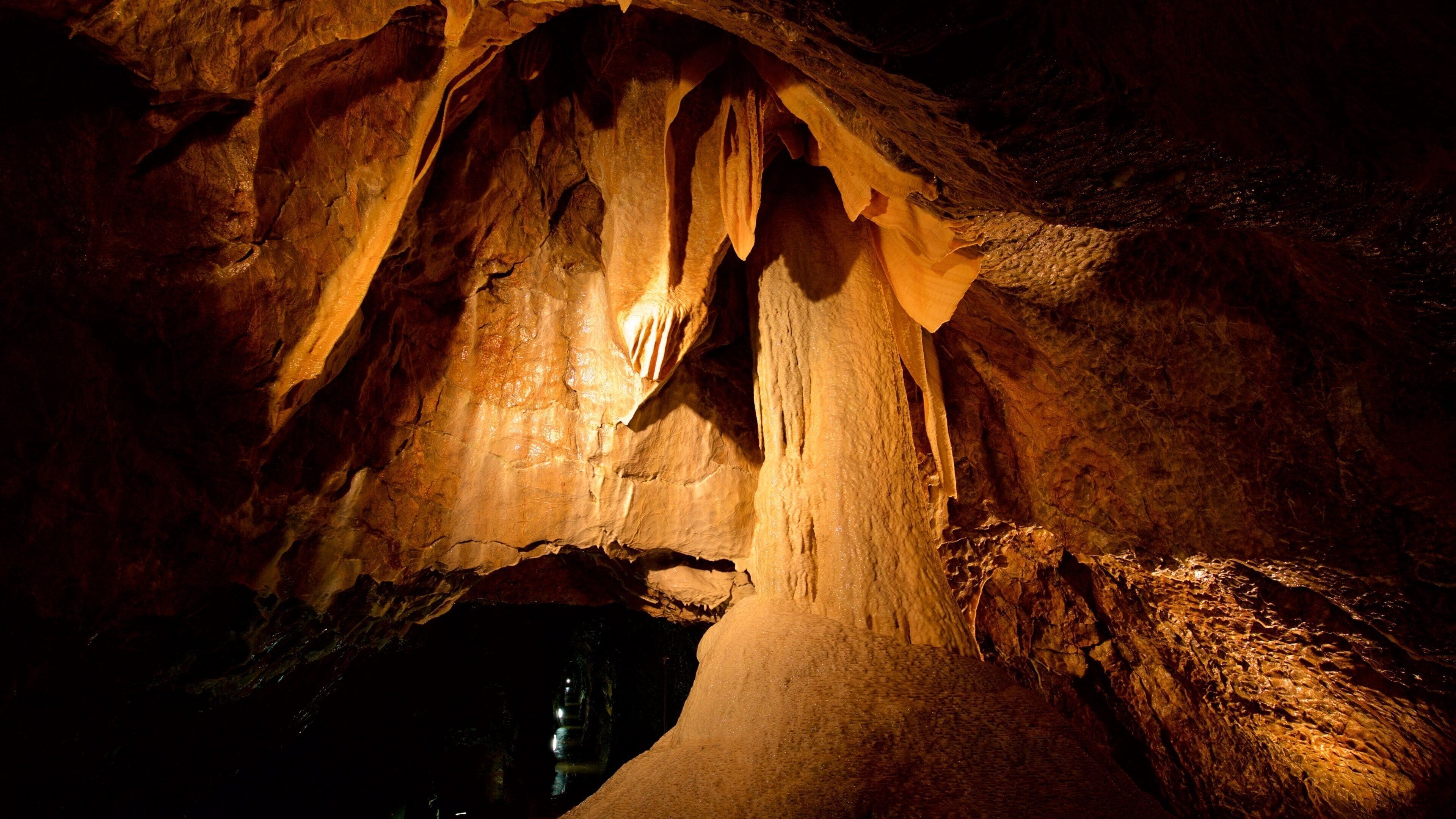 Moravia meridionale caratteristiche di grotte