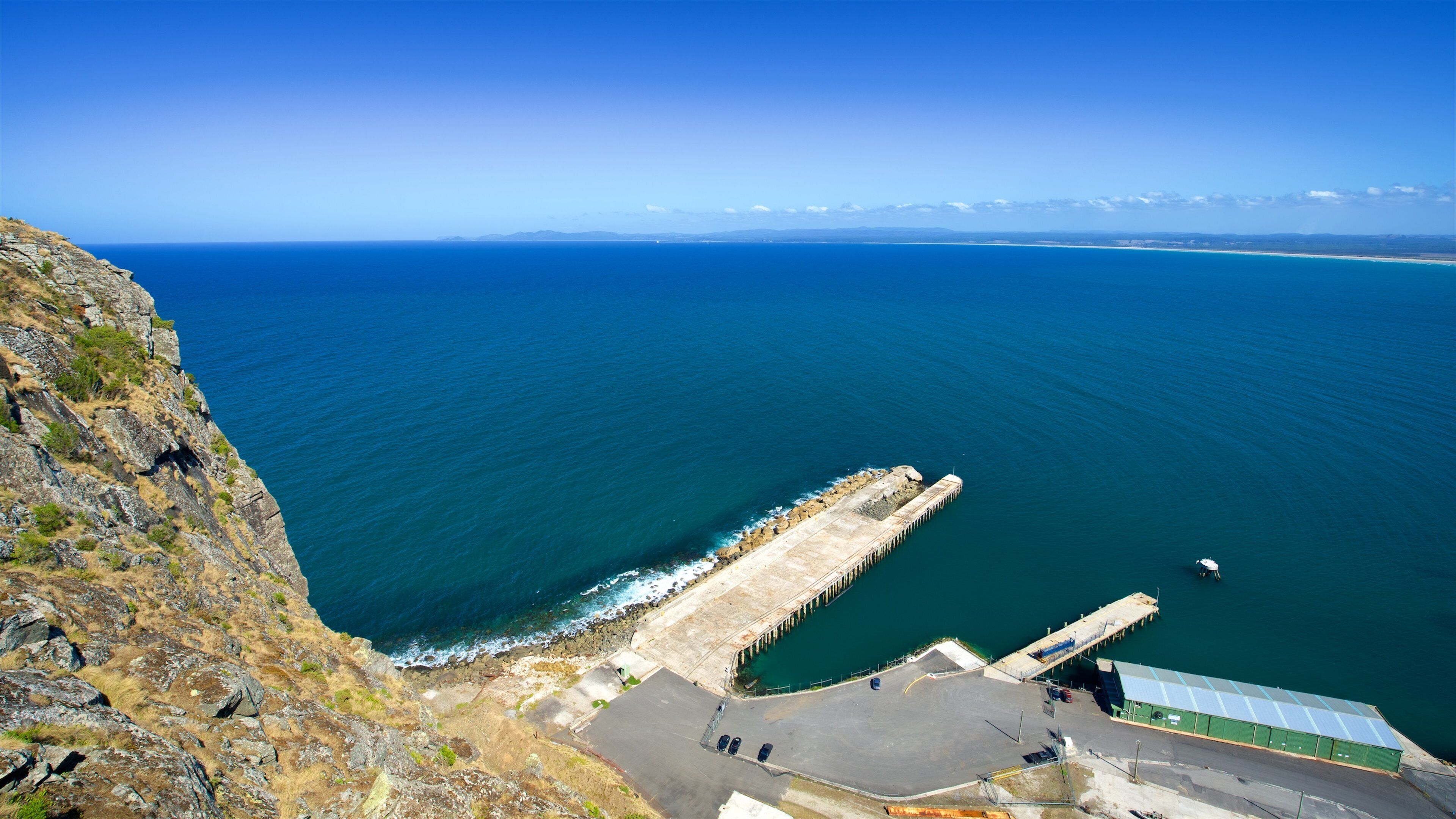 Fisherman\'s Wharf Lookout which includes general coastal views and landscape views
