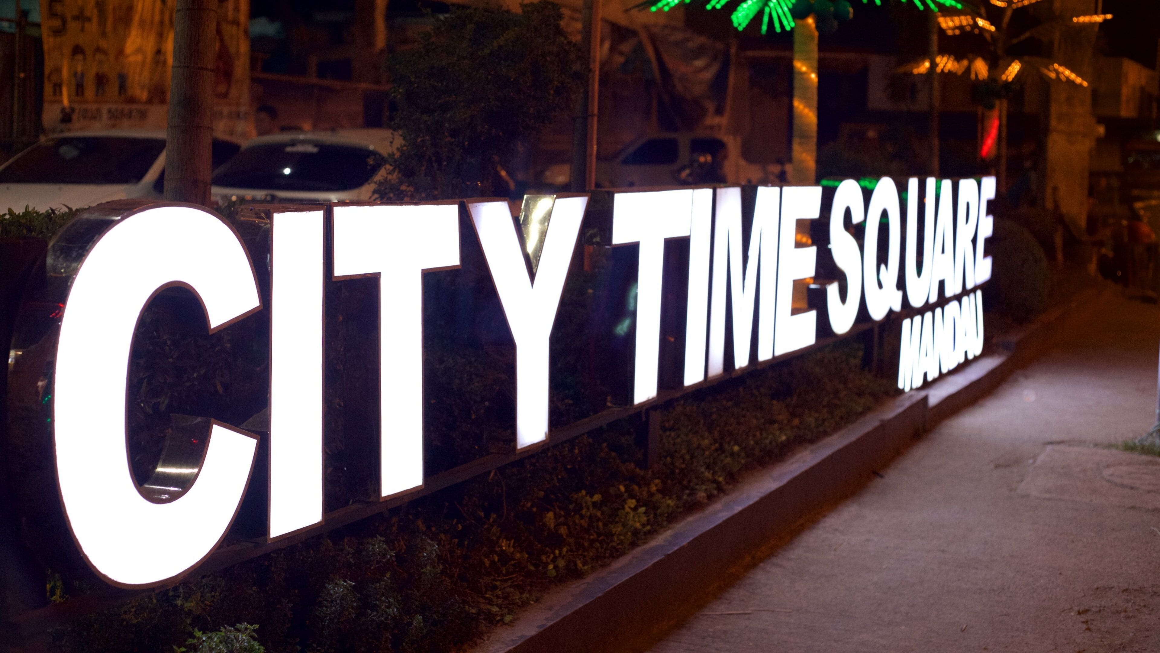 Cebu Island showing signage and night scenes