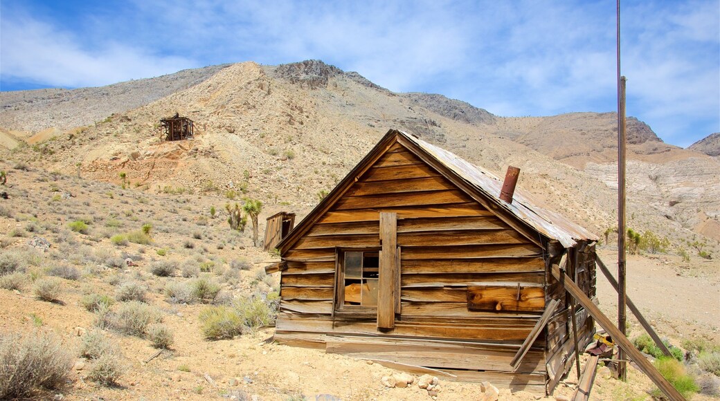 Death Valley National Park featuring a house and desert views