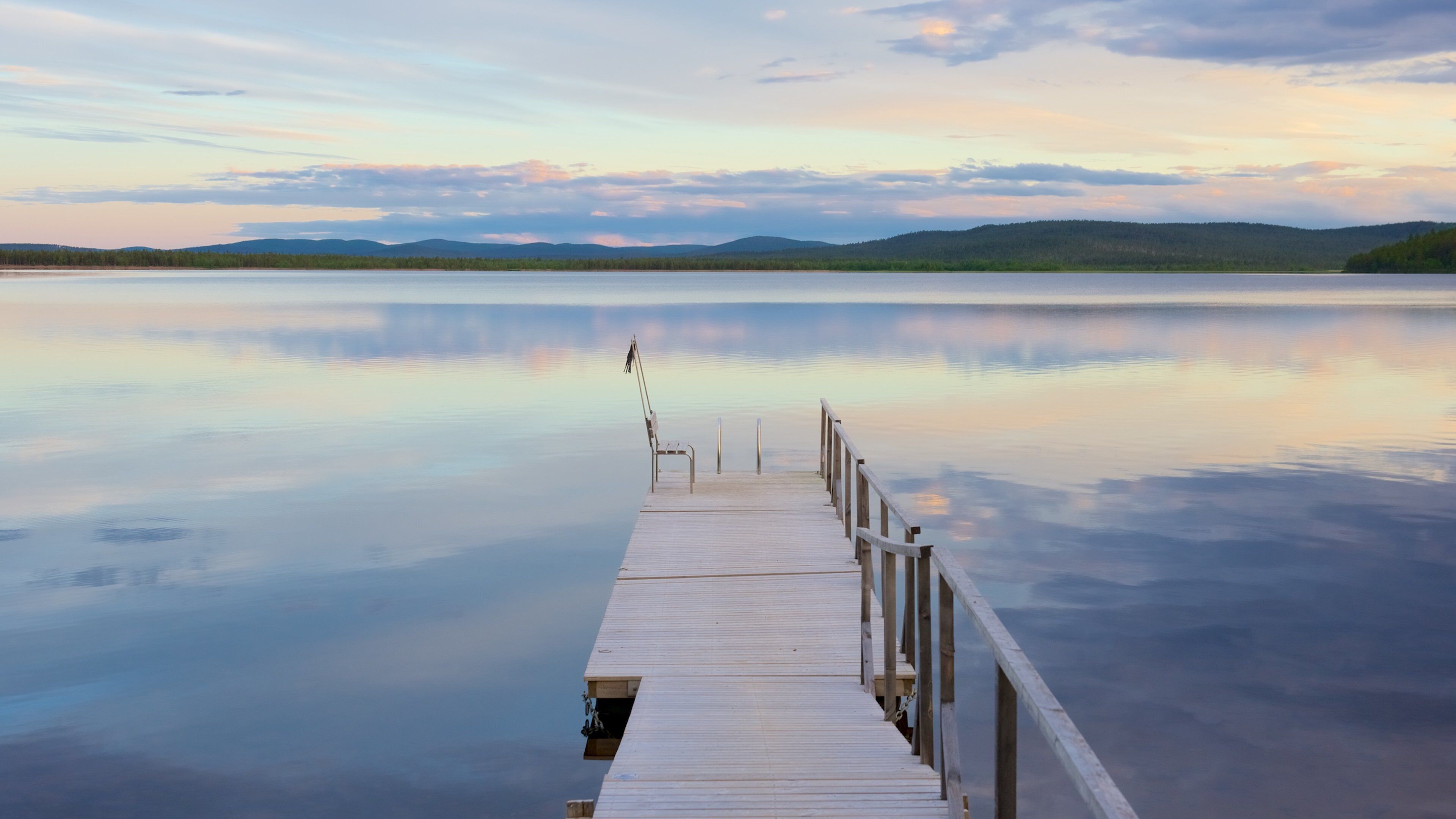 Inari which includes a lake or waterhole, landscape views and views