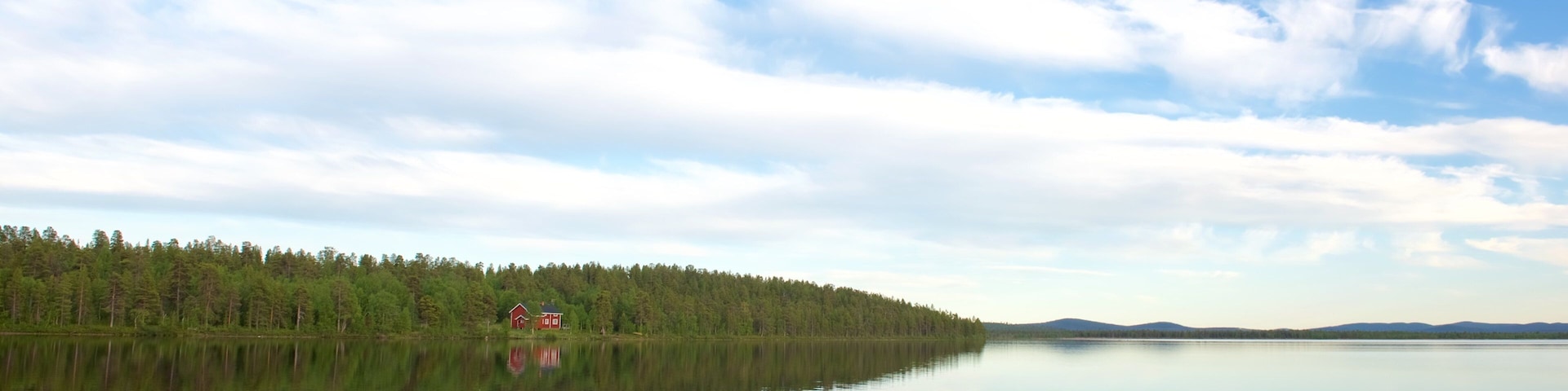 Inari which includes landscape views and a lake or waterhole