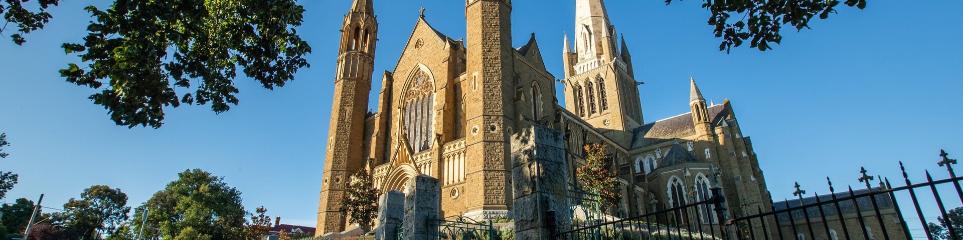 Sacred Heart Cathedral which includes a church or cathedral and heritage architecture