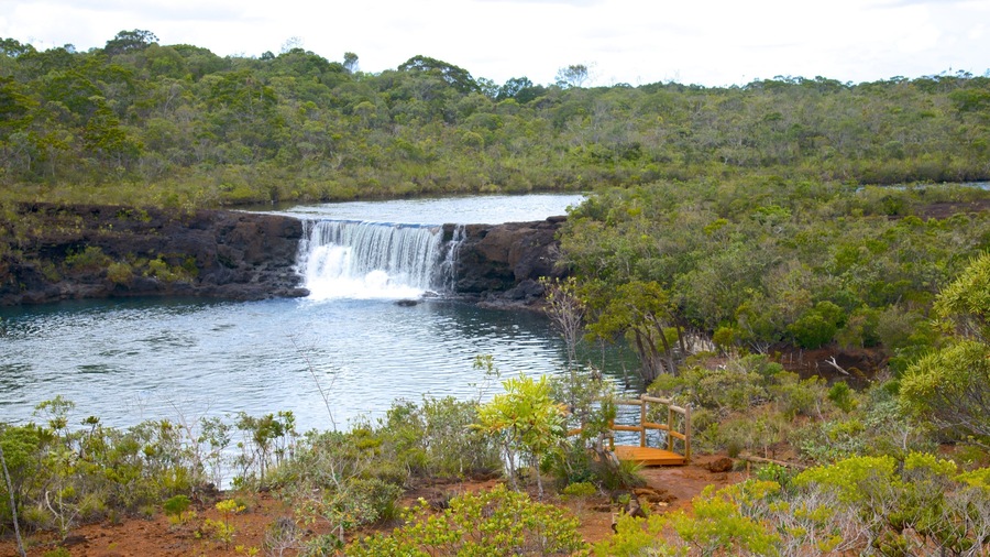 Yate featuring a lake or waterhole and a cascade