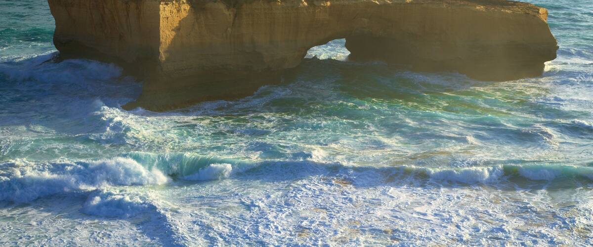 London Bridge showing island images, a sunset and general coastal views