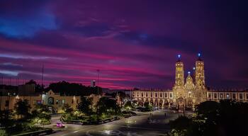 Atardecer templo Basilica de Zapopan Jalisco Mexico
