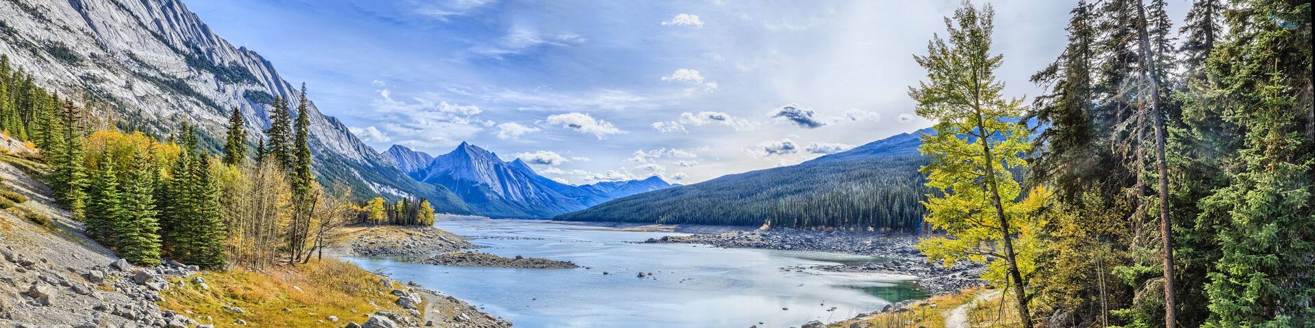 Medicine Lake, Icefields Parkway, Alberta, Canada