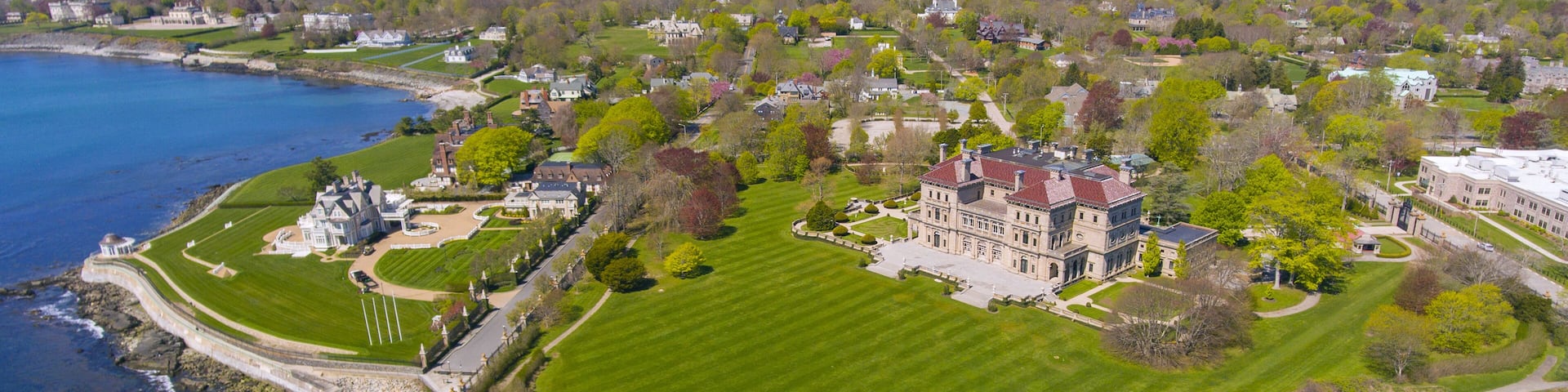 The Breakers and Cliff Walk aerial view at Newport, Rhode Island RI, USA. The Breakers is a Vanderbilt mansion with Italian Renaissance built in 1895 in Bellevue Avenue Historic District in Newport.