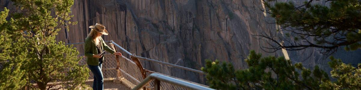 Montrose showing views and a gorge or canyon as well as an individual female