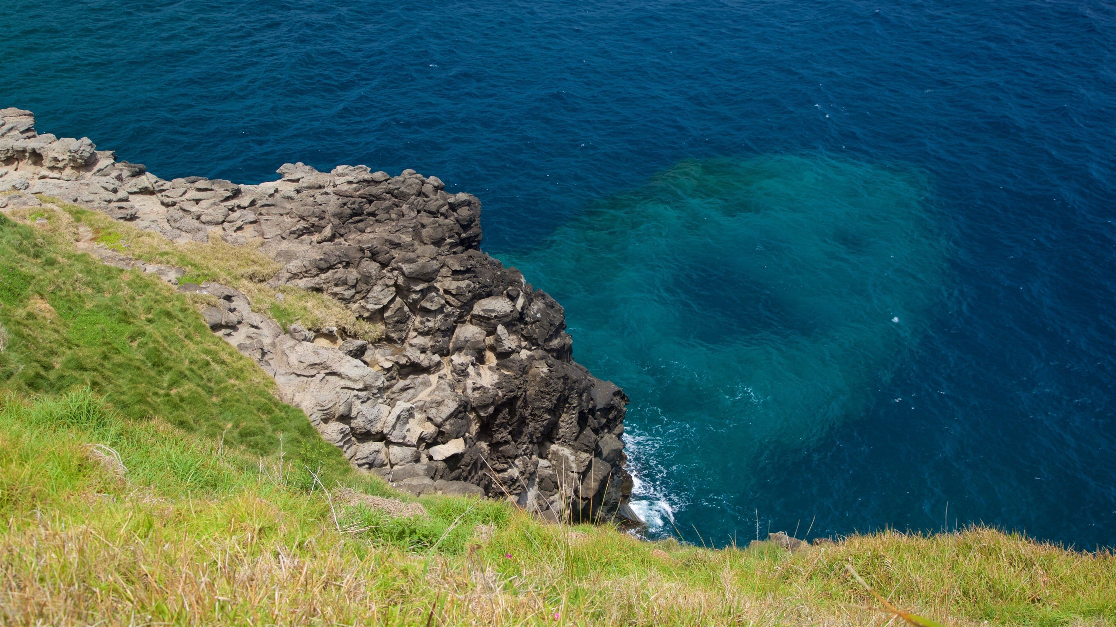 Norfolk Island which includes rugged coastline and general coastal views