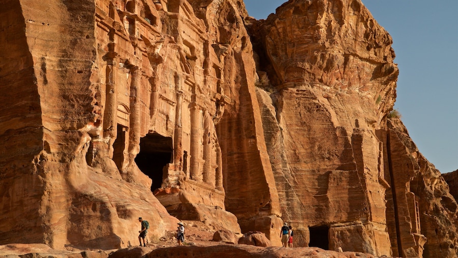 Wadi Musa which includes a gorge or canyon, heritage architecture and a ruin