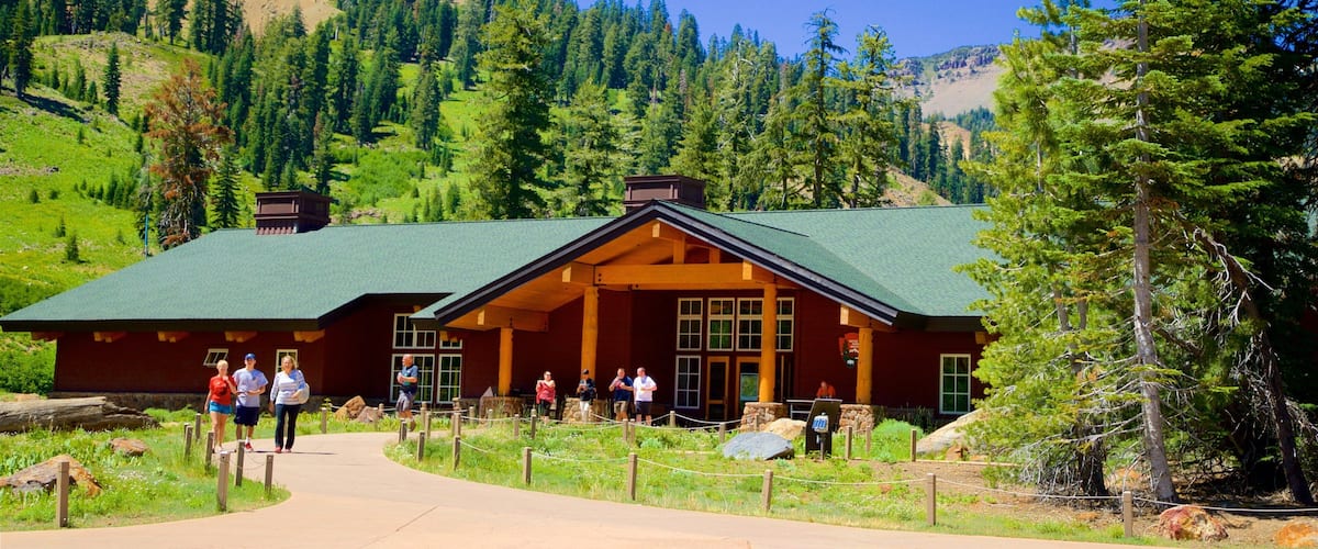 Kohm Yah-mah-nee Visitor Center
