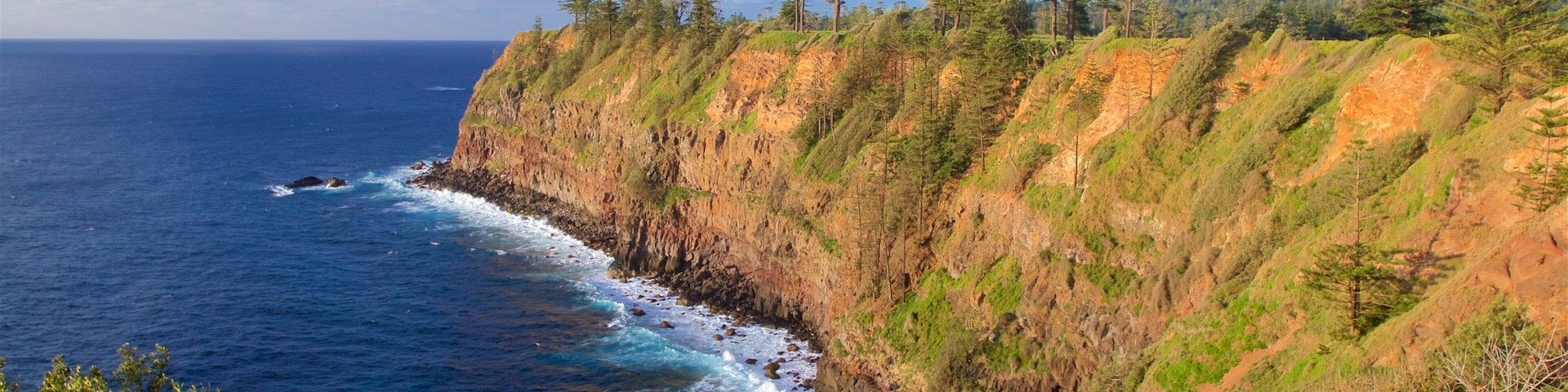 Ilha Norfolk caracterizando paisagens litorâneas e litoral acidentado