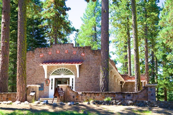 Mill Creek das einen Waldmotive