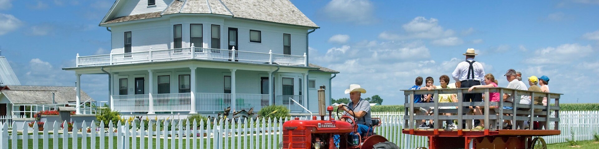 York que inclui arquitetura de patrimônio, passeio em veículo e fazenda