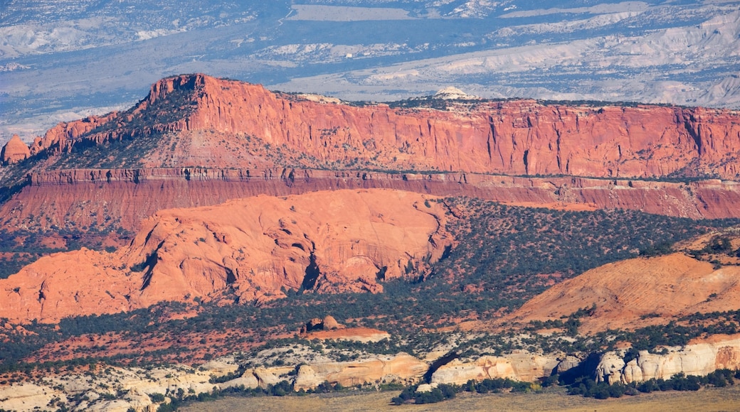 Larb Hollow Overlook