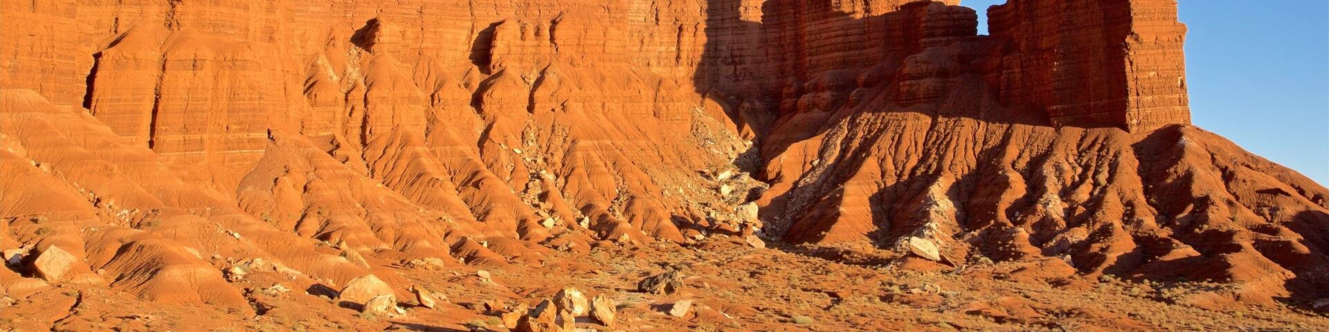Capitol Reef National Park showing desert views, a gorge or canyon and tranquil scenes