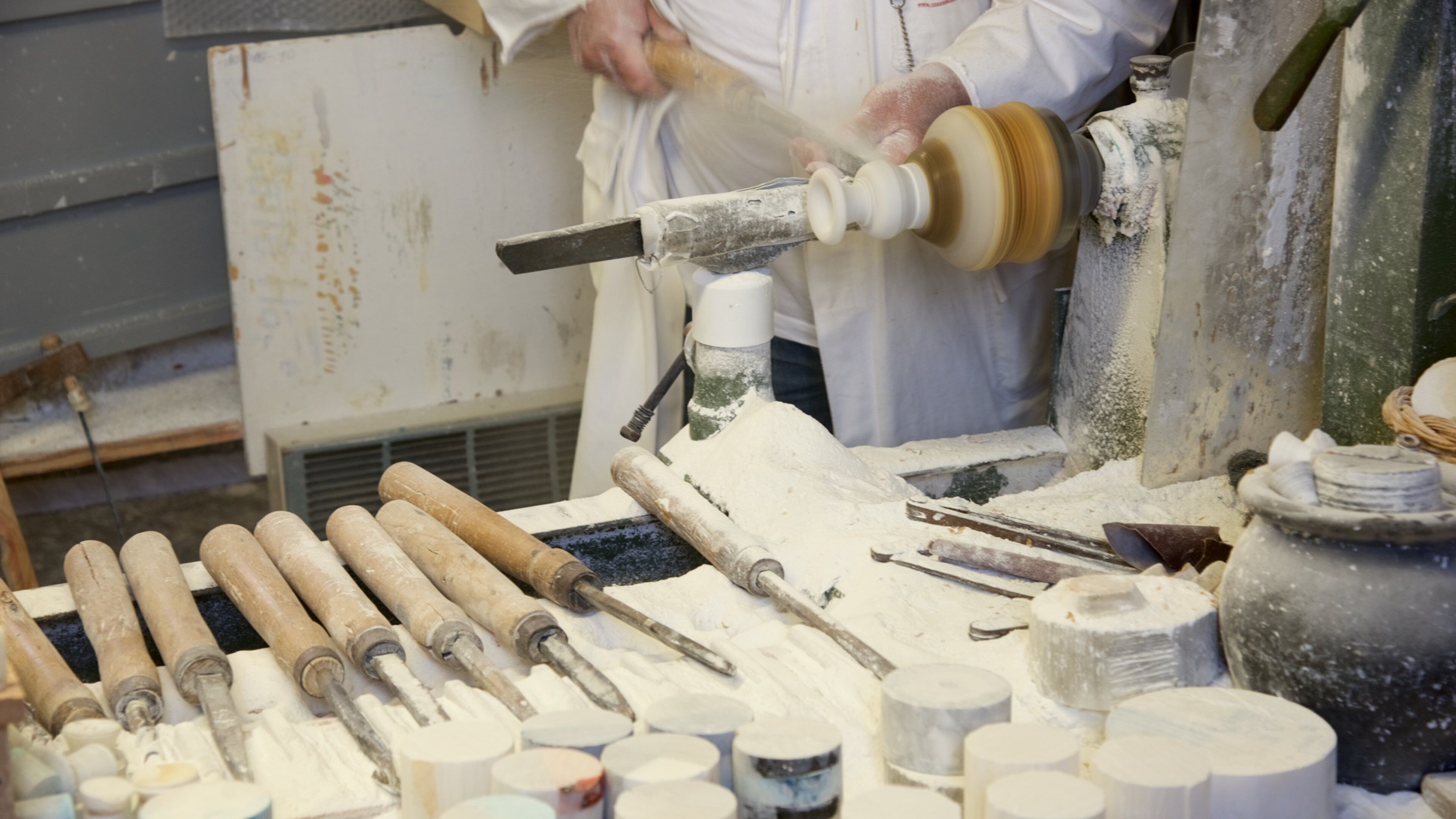 Volterra mettant en vedette art