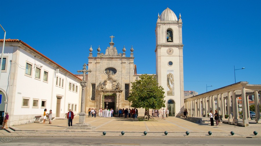 Aveiro mit einem historische Architektur und Kirche oder Kathedrale