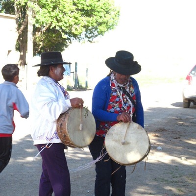 Copleras, in the Carnaval festival. They play this instrument and sing allegorical songs.