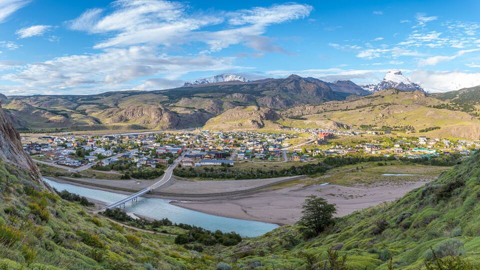 panoramic view of el chalten town and fitz roy peak at background, argentina