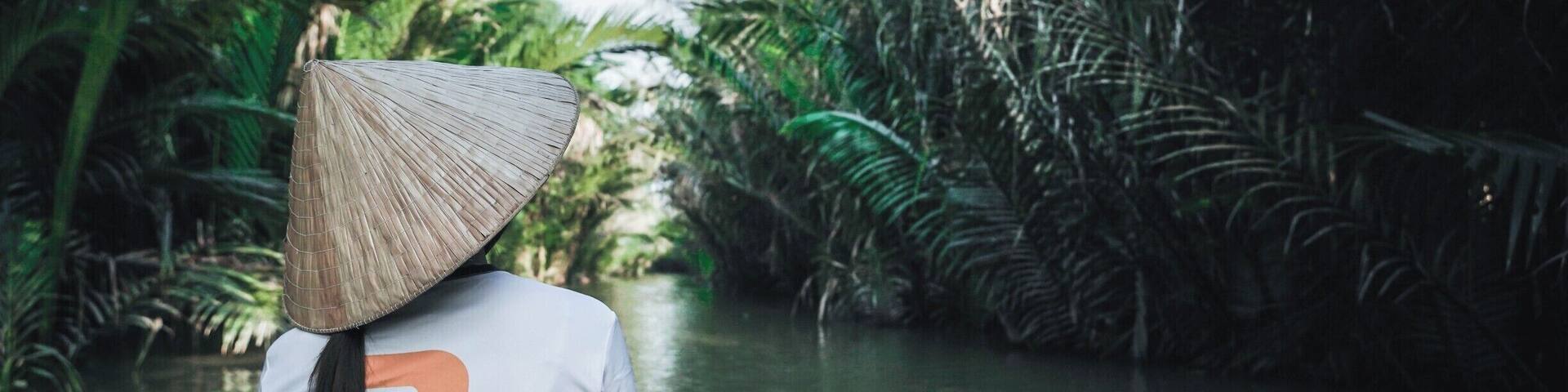 Nam Views | Mekong River: As much solo traveling as I do I often arrive somewhere new knowing very little people or no one at all. This has always been one of my favorite aspects of traveling, the chance to meet someone new from a different culture and hear their story intrigues me. A visit to the Mekong River was one of the top places I wanted to visit while in Vietnam but I’m not a organized tour type of guy and it’s quite a bit of a ride so I wasn’t sure how I was going to do it. During a dinner with my friend @littlemay.05 who was visiting her family in Vietnam for the Tet Holiday I was introduced to her friend @myn.57 who’s hometown is near the Mekong River. She offered to pick me up from a nearby bus station and take me on a tour of the river. It was so refreshing getting away from the city for a bit and I had a great time, thanks so much Myn!
.
.
.
.
#sonyalpha #sonya7riii #traveler #travellife #travelphotography #travelpics #travelgram #wanderer #wanderlust #instagood #instatravel #yourshotphotographer #lpfanphoto #troveon #explorevietnam #southeastasia #vietnam #visitvietnam #beautifulseasia #igvietnam #vietnamcharm #vscovietnam #asianculture #mekongriver #mekongdelta #river #rowboat #woodenboat #nonla #nature