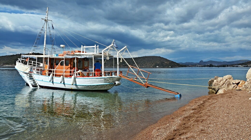 Greece-boat and Kondyli beach