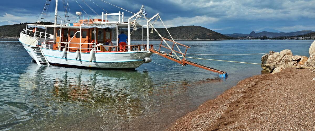 Greece-boat and Kondyli beach