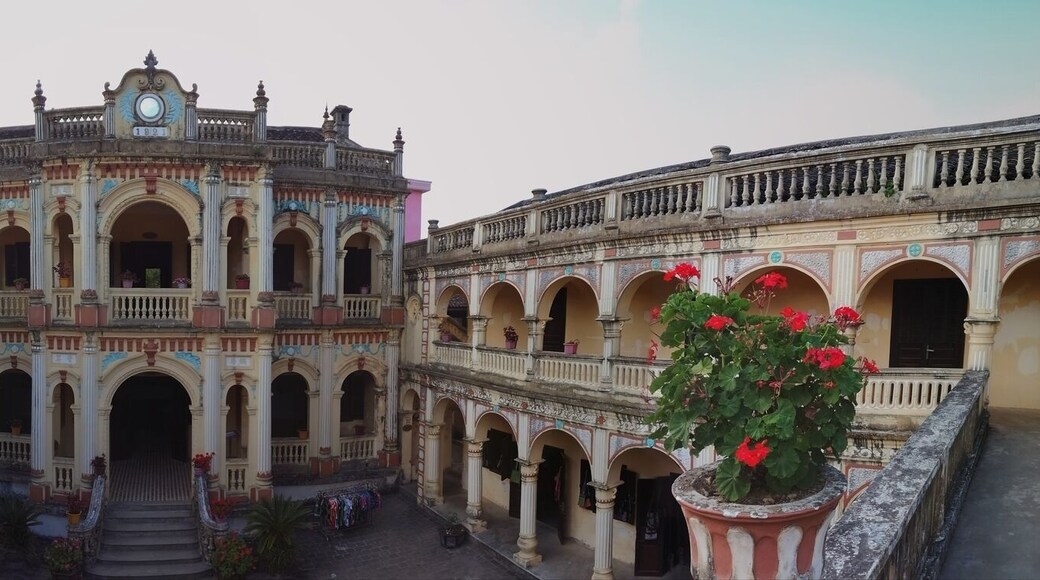 Today's ride took us from Muong Khuong to Bac Ha, where we were able to visit the old Hoang A Tuong palace.