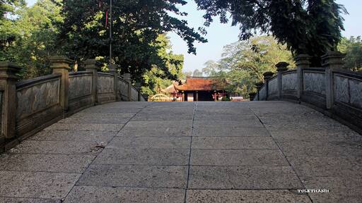 cổng vào khu di tích lam kinh