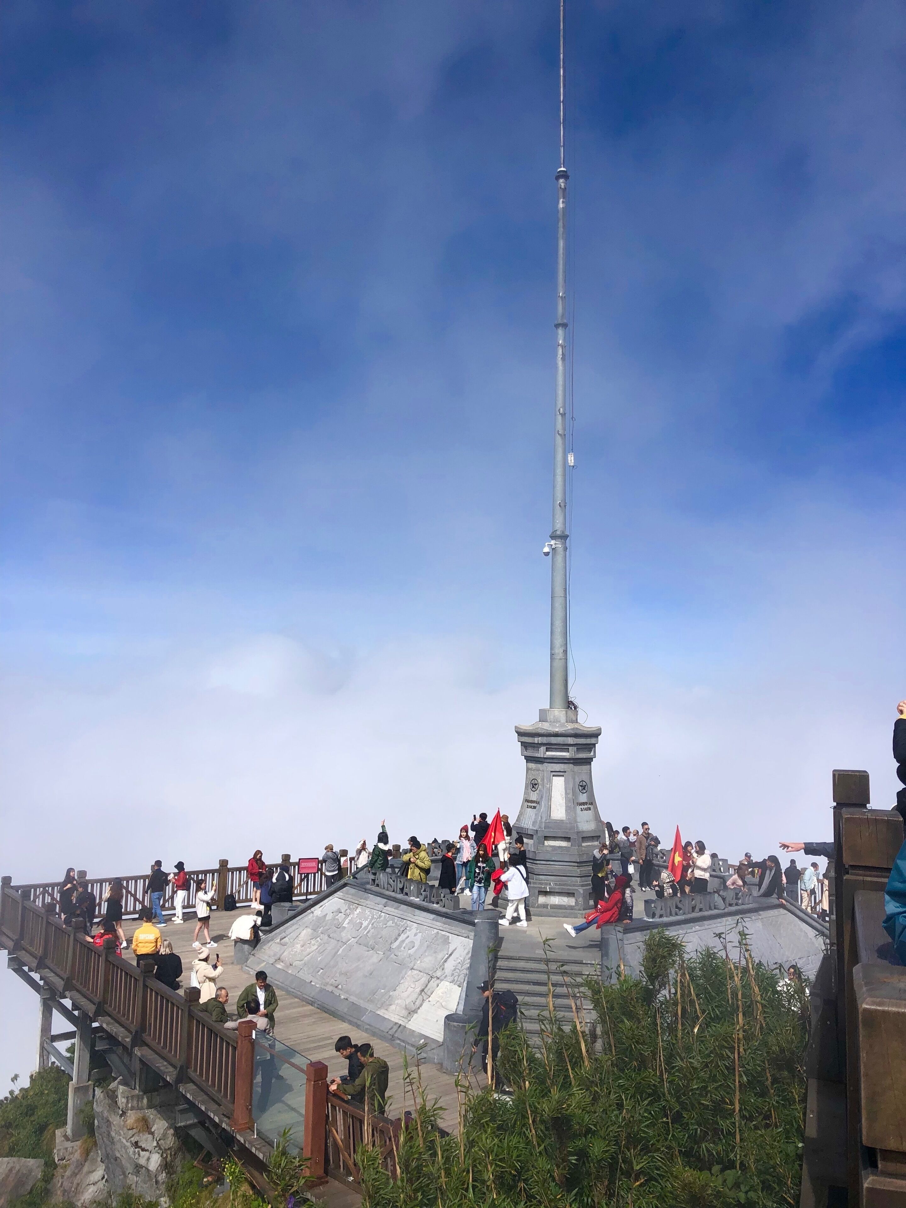 It’s more than 3000m above sea level up here, hence you need to take things slower to avoid high altitude sickness 