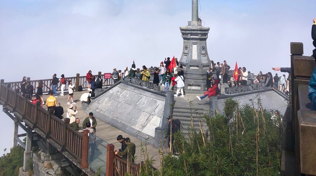 It’s more than 3000m above sea level up here, hence you need to take things slower to avoid high altitude sickness