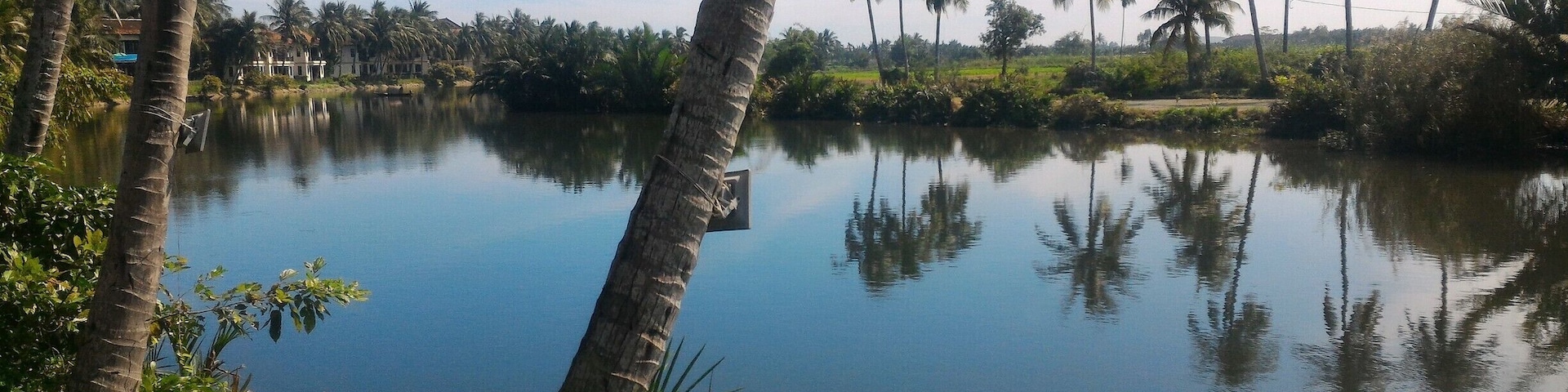 Shot on the side of the rd by the Thu Bôn River