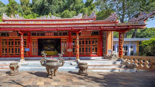 The Hon Chen Pagoda is one of the ancient pagoda in Hue city.It is located on the banks of the Perfume River in Vietnam's historic city of Hue.