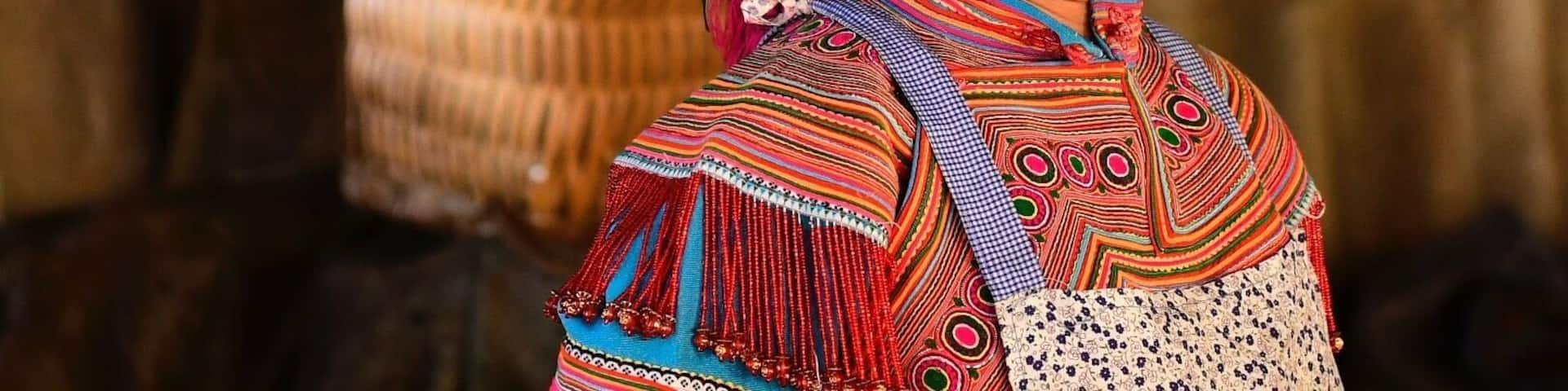 Wonderful people and colours in the mountain markets of the Hmong tribes. 😀😀😀