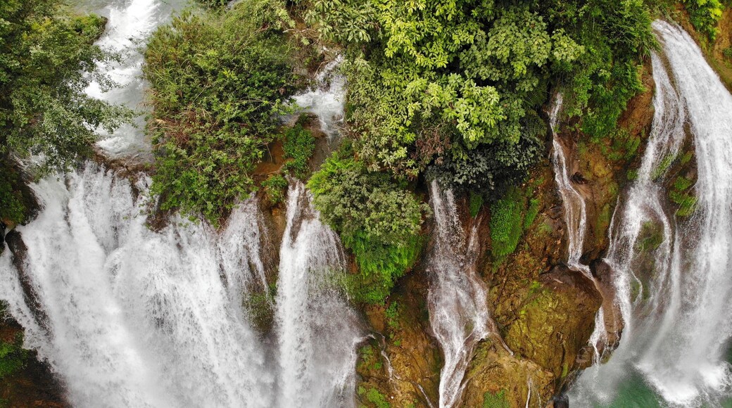 Drone shot of the fall