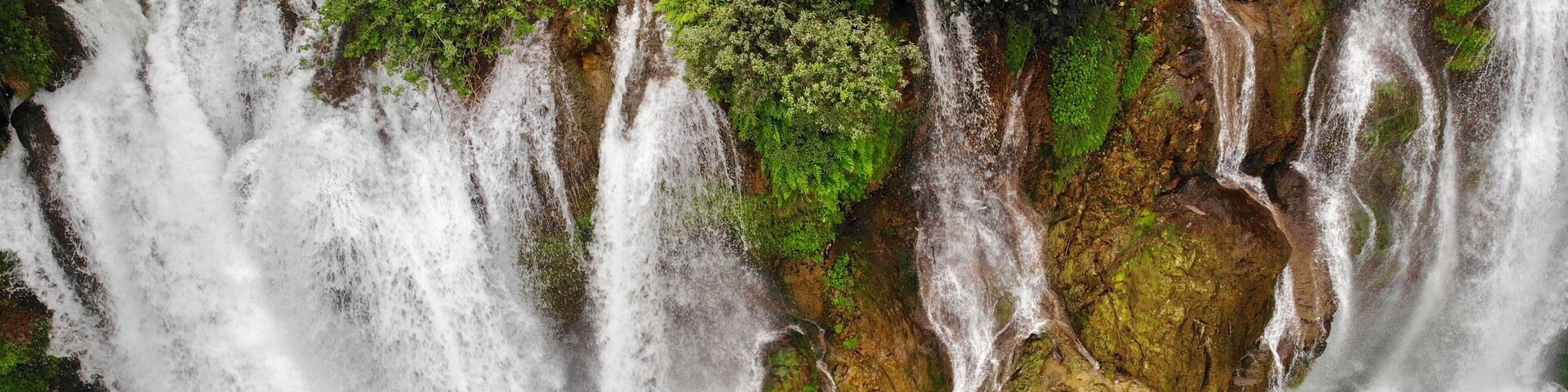 Drone shot of the fall