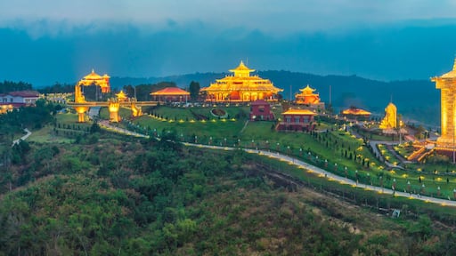 Samten Hills Da Lat is the destination to nourish the body, mind and spirit. A peaceful place to feel the transitions and changes within each person