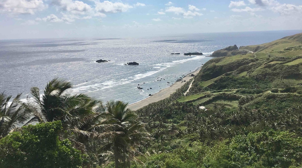 This is what unique to Batanes, a group of islands in the northern most part of the Philippines. Imagine a beautiful scenery like this will give you a different perspective how amazing this country is. #ItsMoreFunInthePhilippines