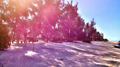 That day in Dampalitan Island. Oh-my-zing!