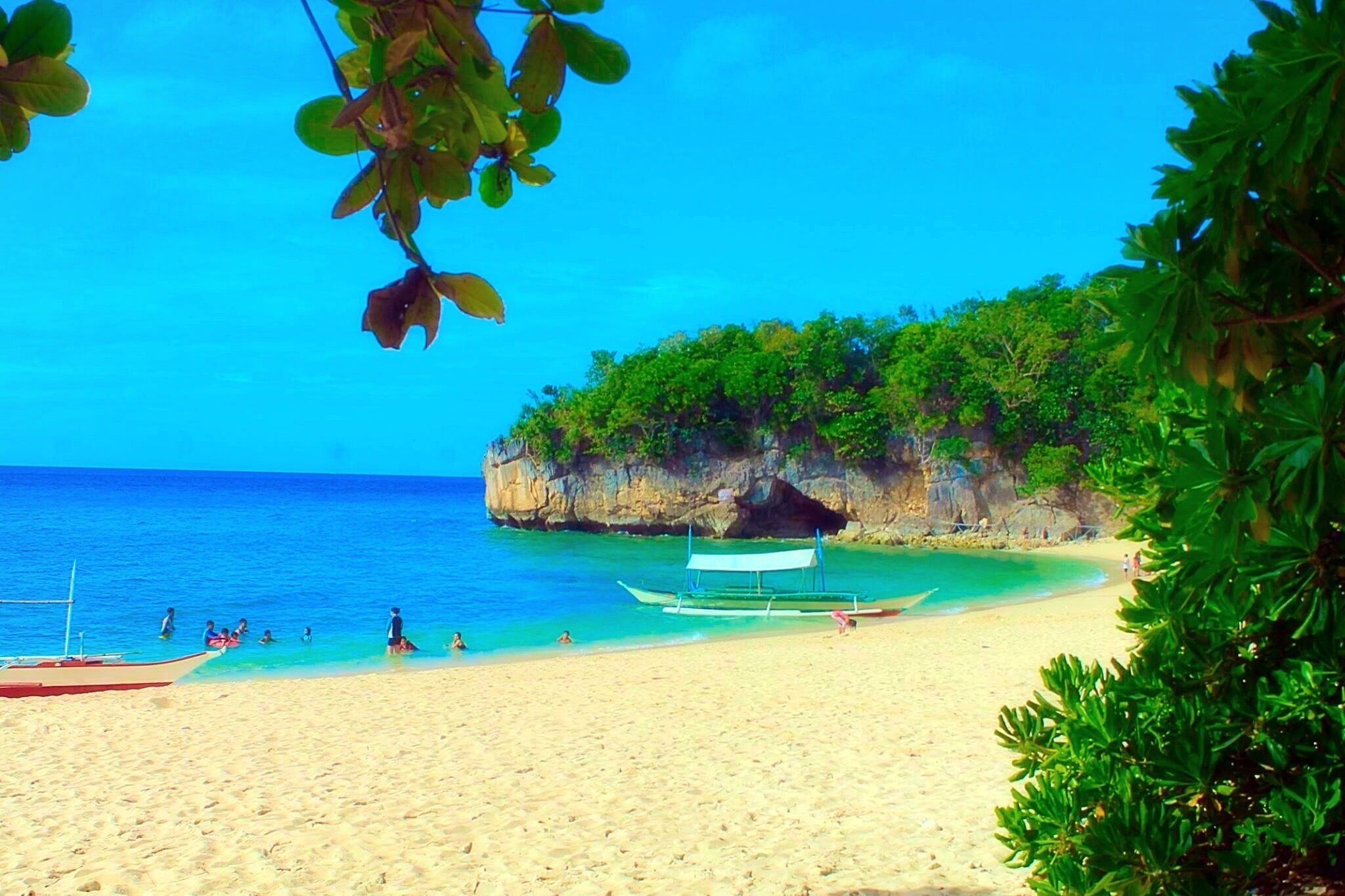 Puting Buhangin and Kwebang Lampas