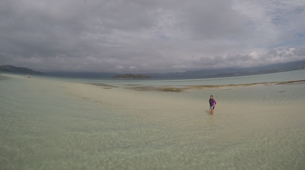 Manjuyod Sandbar. More about it here: https://www.ivankhristravels.com/manjuyod-white-sandbar-dumaguete-city/