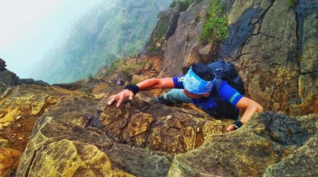 This is the 90-degree assault of Mt.Guiting Guiting(also known as G2 in the mountaineering world) with a height of about 2058 meters-above-sea level. It is also considered as Galapagos of Asia. This mountain can be explored for 3 days and with a difficulty of 9/9.