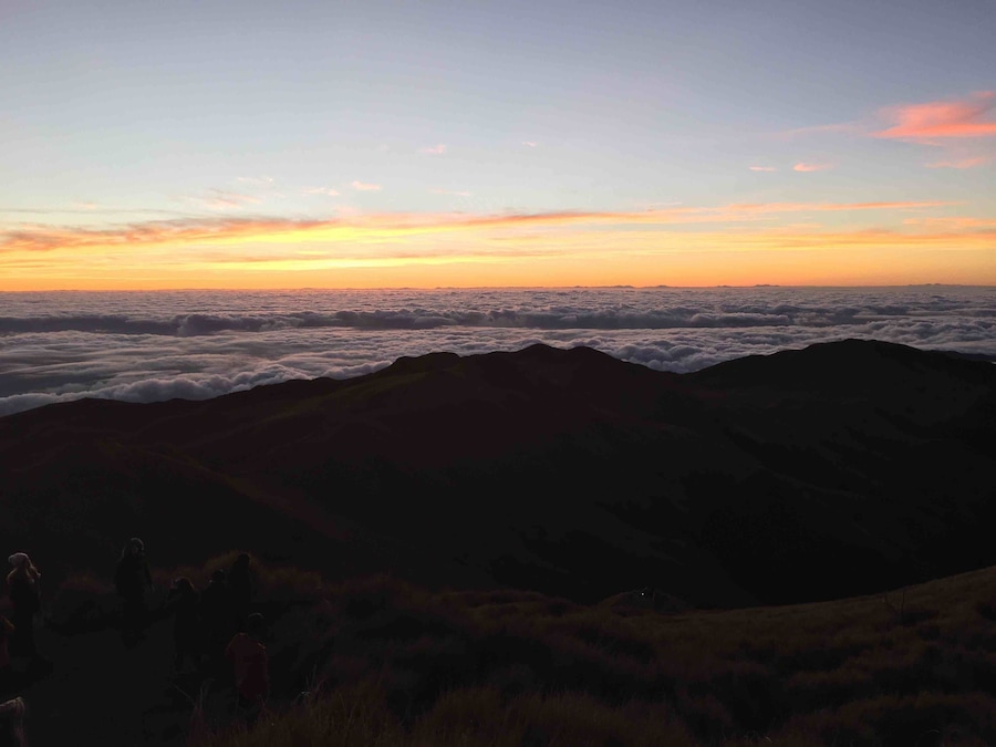 The beautiful sea of clouds while waiting for the sunrise. 😎