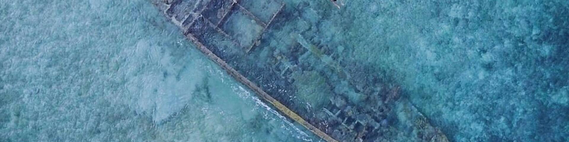 My main reason to visit Phillippines was to visit the city of Coron, from where I could go scubadiving and check out a shipwreck up close. And guess what? This country was full of turquoise surprises I couldnât imagine even in my most colorful dreams. #Adventure