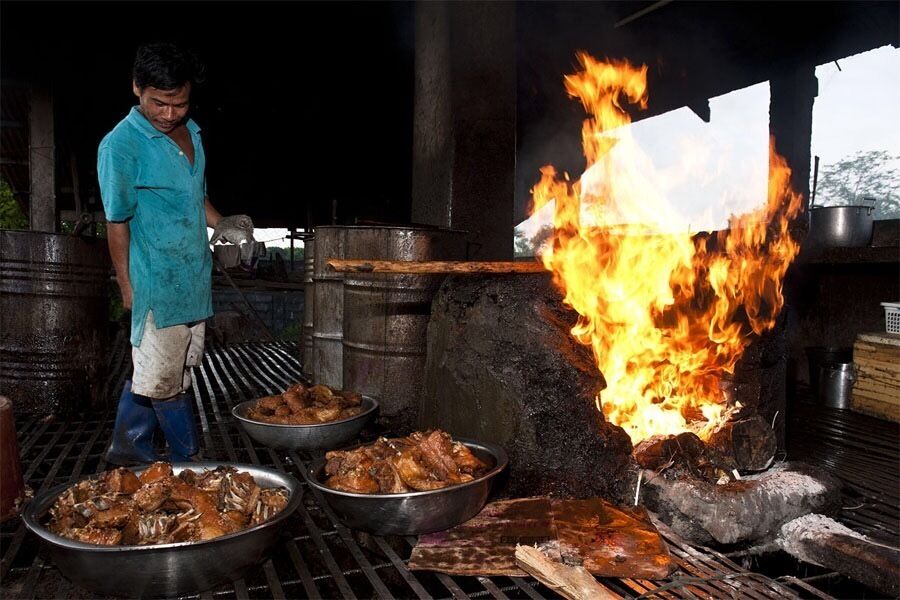Parsikan - place where they cook the famous Ilocos Bagnet located near the Sally Villanueva farm at Brgy. Margaay, Narvacan, Ilocos Sur