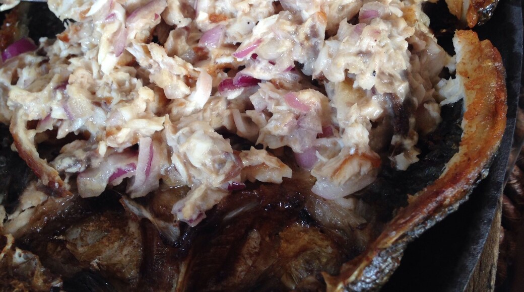 Bangus (Milkfish) Sisig
Another variety of the famous Filipino sisig dish. Fish meat seasoned with calamansi and chili peppers serve in a sizzling hot plate.
Pepper's Grill is a home grown restaurant in Bulacan that started in 2006. They offer delicious Filipino and Spanish Cuisine. The restaurant was named after the owner's son and it was featured in a TV program as top 4 most yummy place in Bulacan.
#Delicious